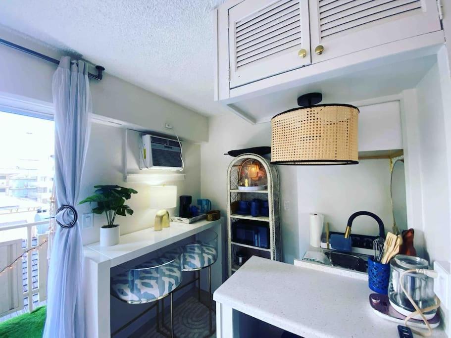 Seashore Waikiki Studio 1 Block From A Beach No Resort Fees Honolulu Zewnętrze zdjęcie