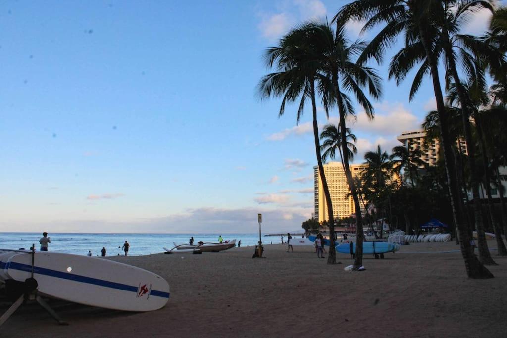 Seashore Waikiki Studio 1 Block From A Beach No Resort Fees Honolulu Zewnętrze zdjęcie