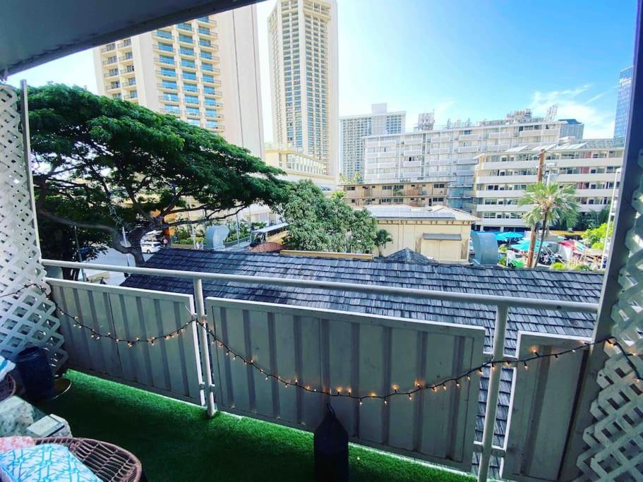 Seashore Waikiki Studio 1 Block From A Beach No Resort Fees Honolulu Zewnętrze zdjęcie
